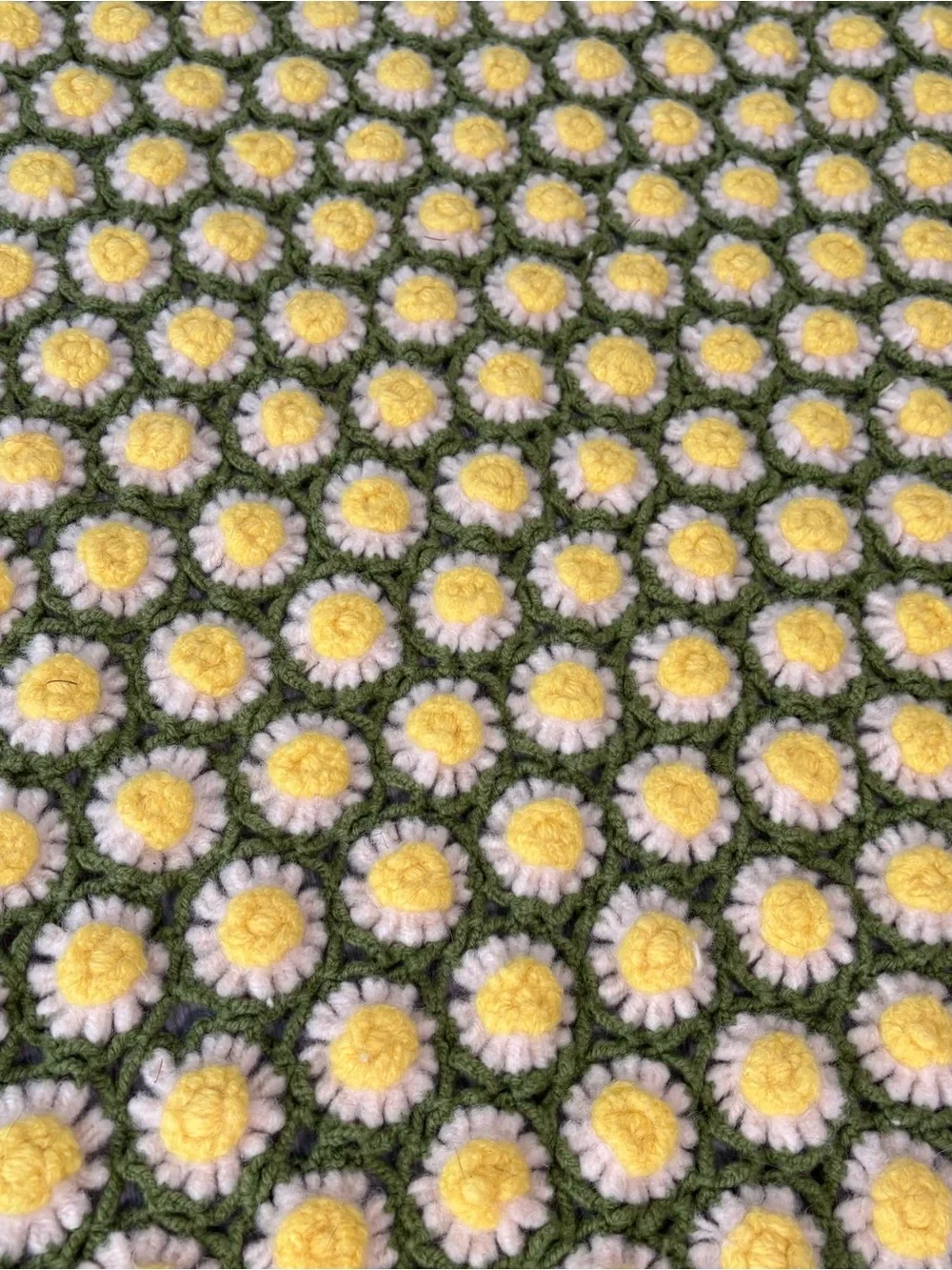 36x48 Yellow White&Green 70’s Knit Crochet Throw Afghan Flower 3D Daisy Reverse